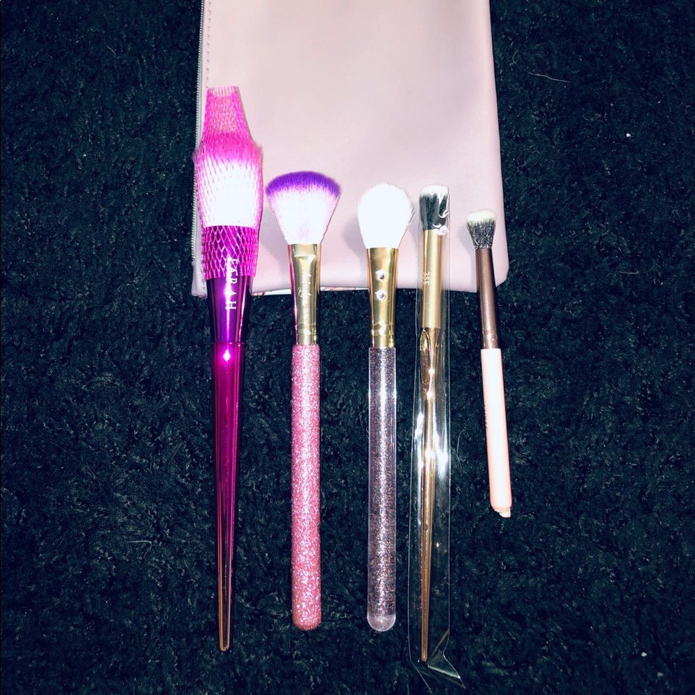 make up brushes